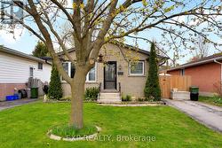 34 TAYLOR CRESCENT St. Thomas, ON N5R 5J4