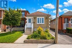 627 CALEDONIA ROAD Toronto, ON M6E 4V7