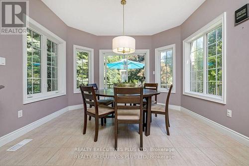 2547 Morrison Avenue, Mississauga, ON - Indoor Photo Showing Dining Room