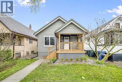 1046 ELSMERE Windsor, ON N9A 2B2