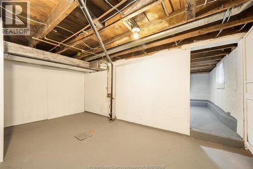 1046 Elsmere, Windsor, ON - Indoor Photo Showing Basement