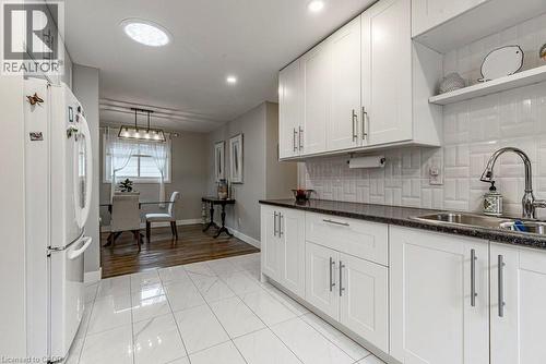 1345 Ester Drive, Burlington, ON - Indoor Photo Showing Kitchen