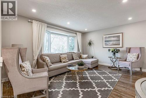 1345 Ester Drive, Burlington, ON - Indoor Photo Showing Living Room