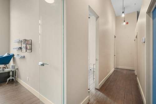 Mud Room - 4288 Rue Notre-Dame O., Montréal (Le Sud-Ouest), QC - Indoor Photo Showing Other Room