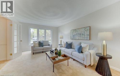 333 Calvington Place, Waterloo, ON - Indoor Photo Showing Living Room