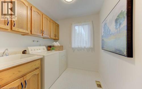 333 Calvington Place, Waterloo, ON - Indoor Photo Showing Laundry Room
