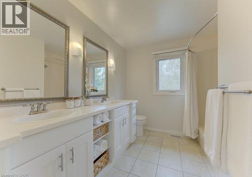333 Calvington Place, Waterloo, ON - Indoor Photo Showing Bathroom