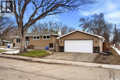 201 Shannon ROAD  Regina, SK S4S 5H8