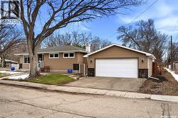 201 Shannon ROAD  Regina, SK S4S 5H8