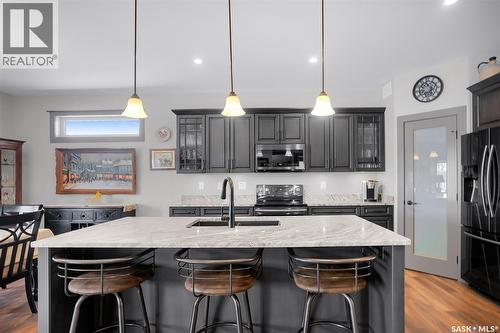 530 Dagnone Crescent, Saskatoon, SK - Indoor Photo Showing Kitchen With Stainless Steel Kitchen With Upgraded Kitchen