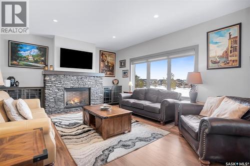 530 Dagnone Crescent, Saskatoon, SK - Indoor Photo Showing Living Room With Fireplace