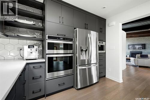3330 Albert Street, Regina, SK - Indoor Photo Showing Kitchen