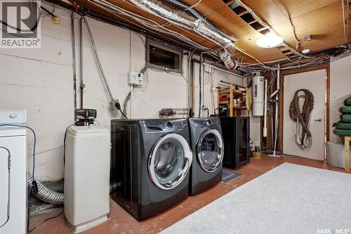 3330 Albert Street, Regina, SK - Indoor Photo Showing Laundry Room