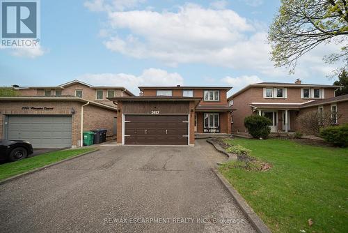 2057 Wincanton Crescent, Mississauga, ON - Outdoor With Facade