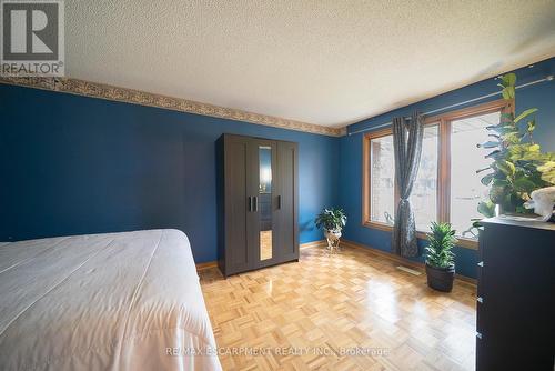 2057 Wincanton Crescent, Mississauga, ON - Indoor Photo Showing Bedroom