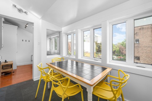 Sun Room - 2021 Rue De Bullion, Montréal (Ville-Marie), QC - Indoor Photo Showing Other Room