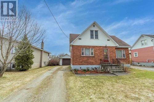 49 Stevens ST  Sault Ste. Marie, ON P6B 3N8