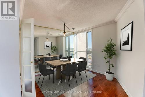 2201 - 1025 Richmond Road, Ottawa, ON - Indoor Photo Showing Dining Room