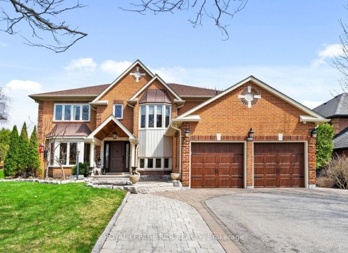 409 Alex Doner Drive  Newmarket, ON L3X 1C6