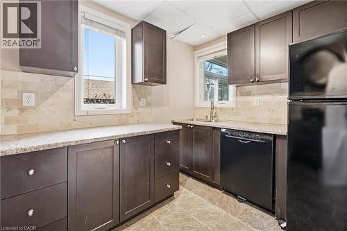 81 Carrick Avenue, Hamilton, ON - Indoor Photo Showing Kitchen
