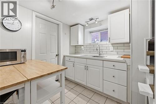 81 Carrick Avenue, Hamilton, ON - Indoor Photo Showing Kitchen