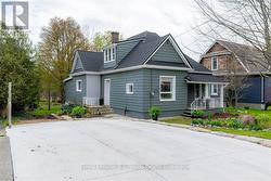 15 VAN STREET Tillsonburg, ON N4G 2M7