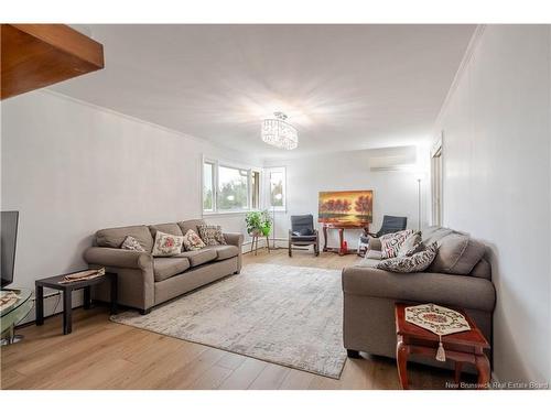 2 Robin Dr, Fredericton, NB 