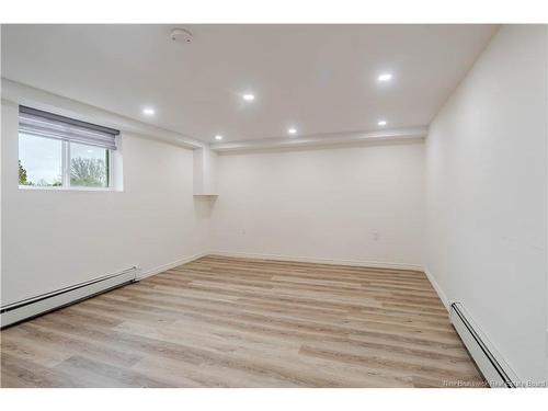 2 Robin Dr, Fredericton, NB 