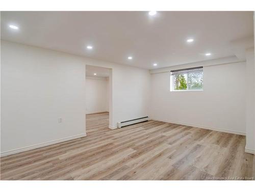 2 Robin Dr, Fredericton, NB 