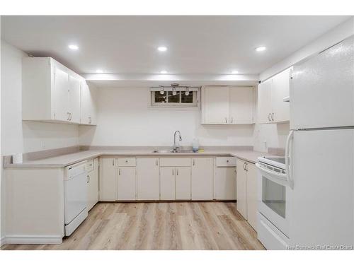 2 Robin Dr, Fredericton, NB 
