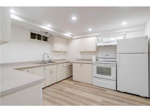 2 Robin Dr, Fredericton, NB 