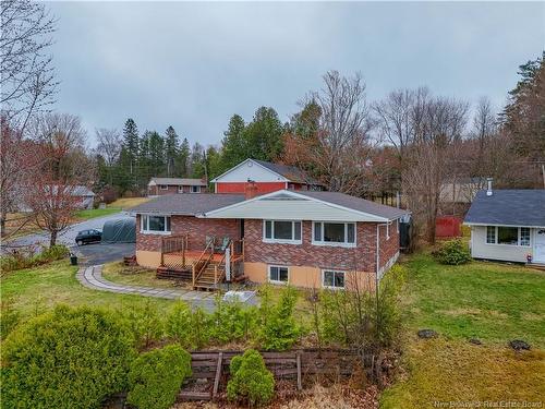 2 Robin Dr, Fredericton, NB 