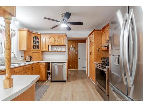 2 Robin Dr, Fredericton, NB 