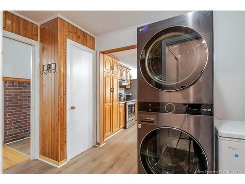 2 Robin Dr, Fredericton, NB 