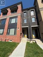 7 MARVIN AVENUE Oakville, ON L6H 7C5