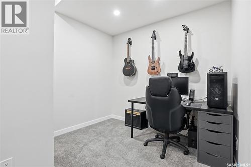 331 Dagnone Crescent, Saskatoon, SK 