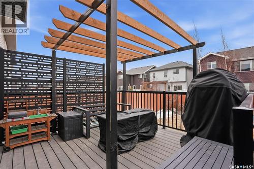 331 Dagnone Crescent, Saskatoon, SK 