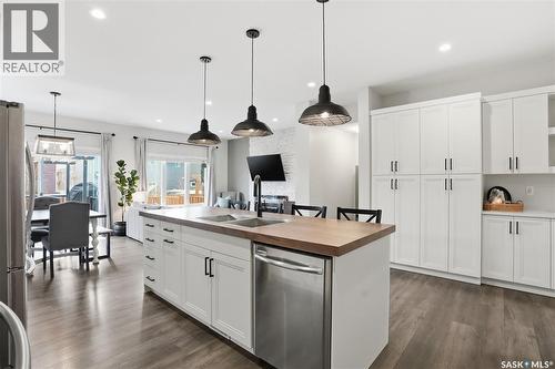 331 Dagnone Crescent, Saskatoon, SK 