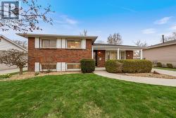 284 ARGYLE STREET St Clair, ON N0N 1G0