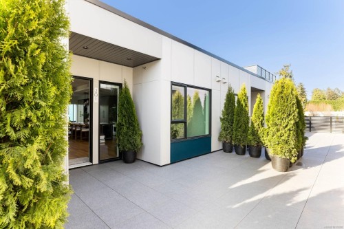 201-2270 Harbour Rd, Sidney, BC 
