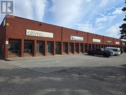 10 - 176 RIVERMEDE ROAD Vaughan, ON L4K 3M7