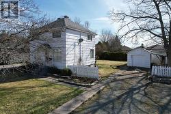 548 Lake ST Sault Ste. Marie, ON P6B 3L2