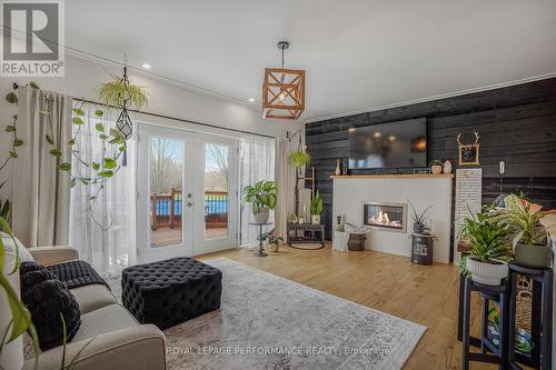 Natural Gas Fireplace - 1560 Sandy Hill Road, Champlain, ON 