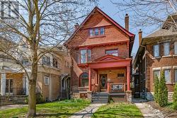 460 PALMERSTON BOULEVARD Toronto, ON M6G 2P1