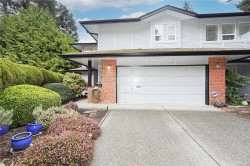 24-4630 Lochside Dr Saanich, BC V8Y 2T1