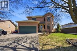 21 GARDEN Crescent  Paris, ON N3L 3T3