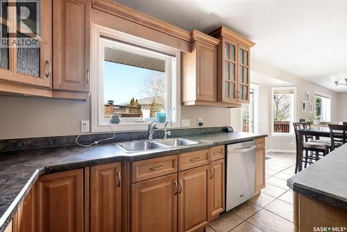 4914 Schwartz Way, Regina, SK - Indoor Photo Showing Kitchen With Double Sink