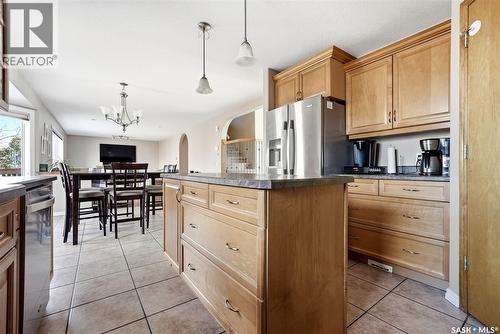 4914 Schwartz Way, Regina, SK - Indoor Photo Showing Kitchen