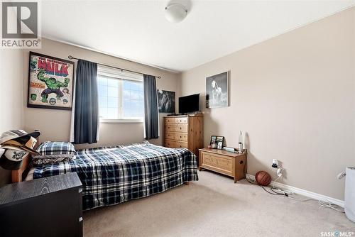 4914 Schwartz Way, Regina, SK - Indoor Photo Showing Bedroom