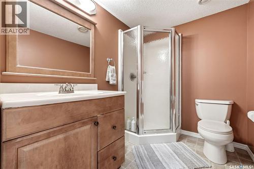 4914 Schwartz Way, Regina, SK - Indoor Photo Showing Bathroom